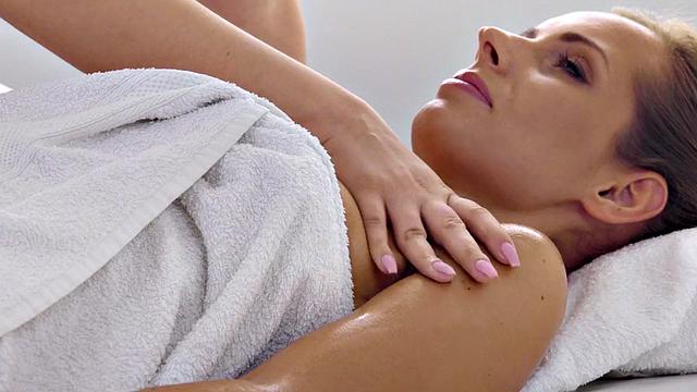 WAM busty lez pussyfingered on erotic massage by oiled GF