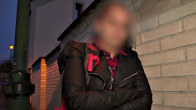 Pulled oiled bigbooty babe fucks fake priest in sex van