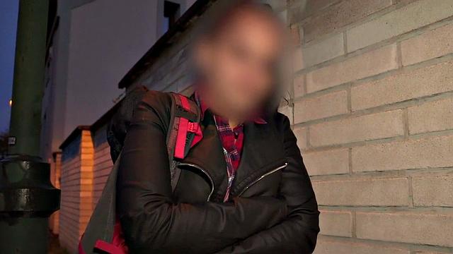 Pulled oiled bigbooty babe fucks fake priest in sex van