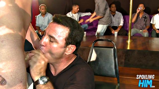 Cockhungry hunks cocksucking at stripper