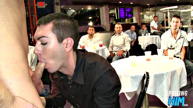 Cockhungry hunks cocksucking at stripper