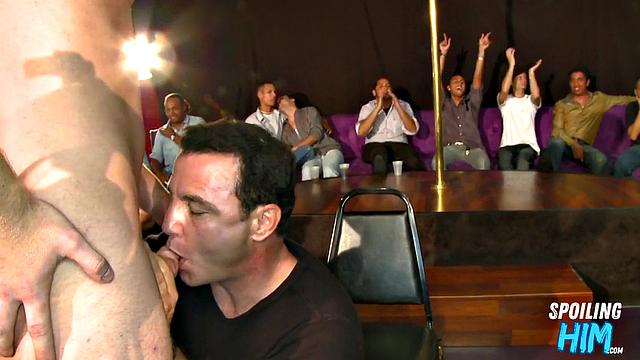 Cockhungry hunks cocksucking at stripper