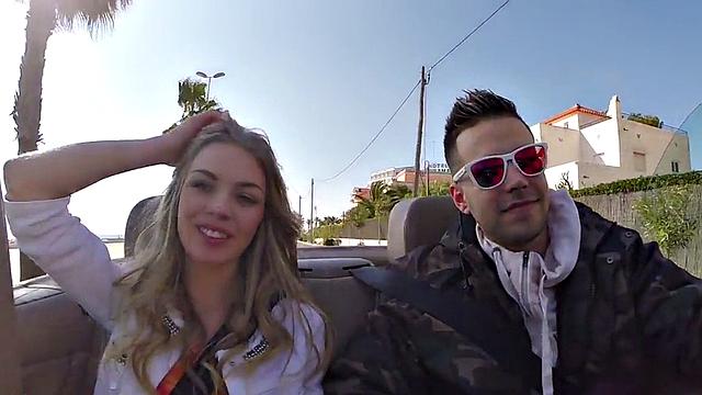 Public blowjob & fucking for curvy babe with bra and pierced pussy