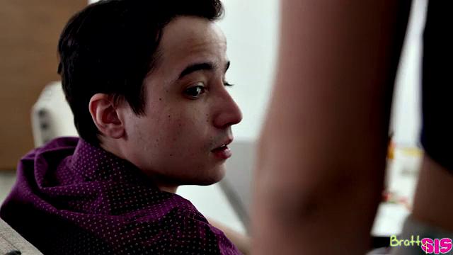 My Stepsister's Sexy Thanksgiving - S20:E9