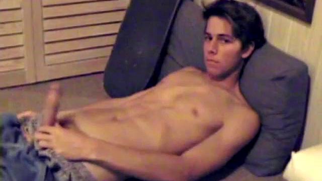 Fabulously lean and smooth Jayden works his cock inside his boxers. With the usual noisy straight porn playing in the background, Jayden gives himself a vigorous hand job.