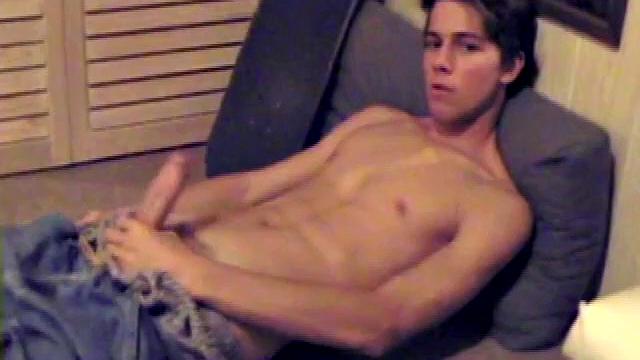 Fabulously lean and smooth Jayden works his cock inside his boxers. With the usual noisy straight porn playing in the background, Jayden gives himself a vigorous hand job.