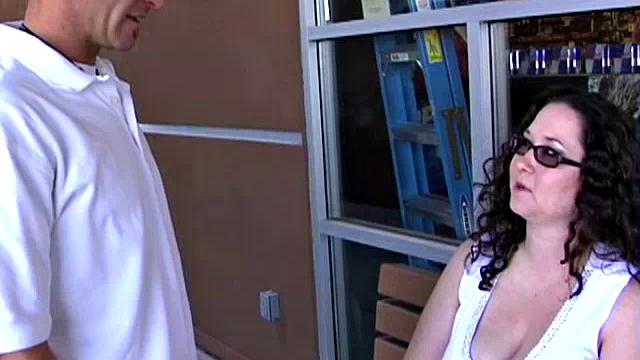 Busty BBW Showing Her Goods