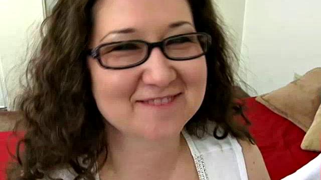 Busty BBW Showing Her Goods