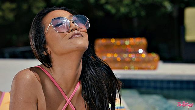 Fucking Best Friend Behind His Back