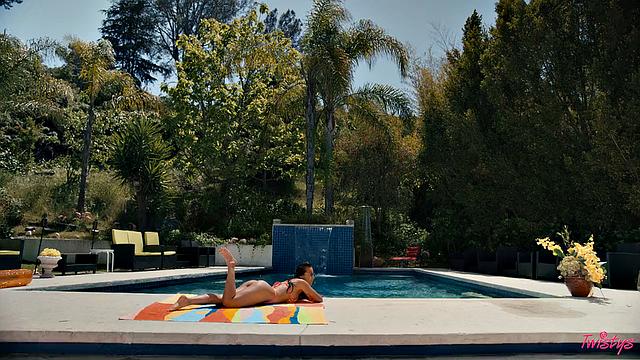 Fucking Best Friend Behind His Back