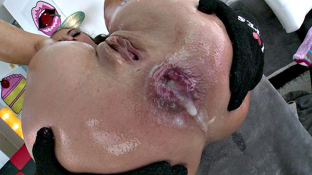 Out Of This World Anal With Gia