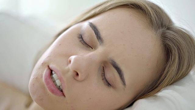 Delicate babe reaches climax