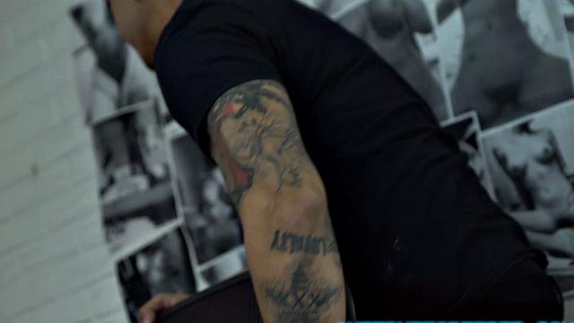 горничная marilyn mansion связана и жёстко трахается за деньги