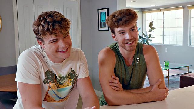 Personal Trainer Becomes Hot - ASGmax