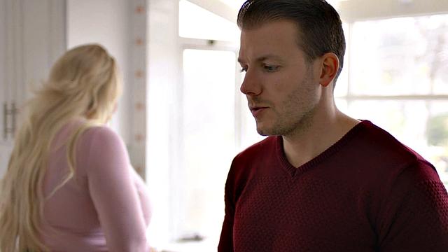 MILF cockriding fucked by nice cock in wet pussy.