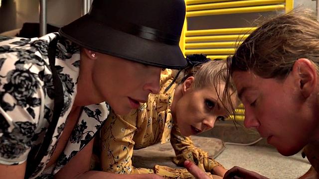 Hostel stunning MILFs riding in threesome while kissing