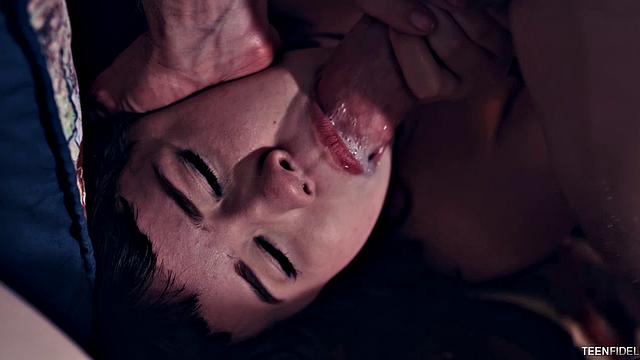 Мэдисон берет инициативу и делает секс по своим правилам