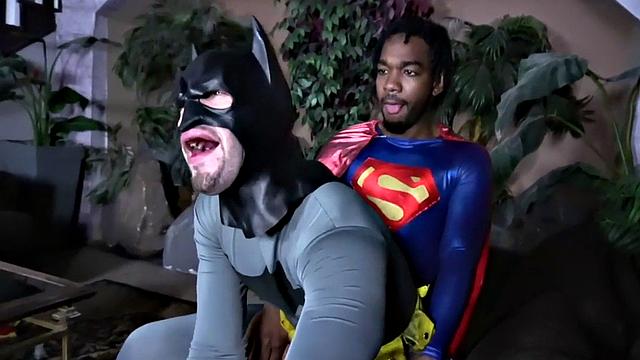 Hung black man barebacking batman after getting blown