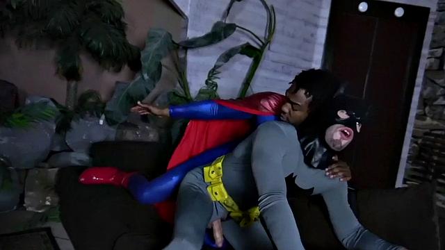 Hung black man barebacking batman after getting blown