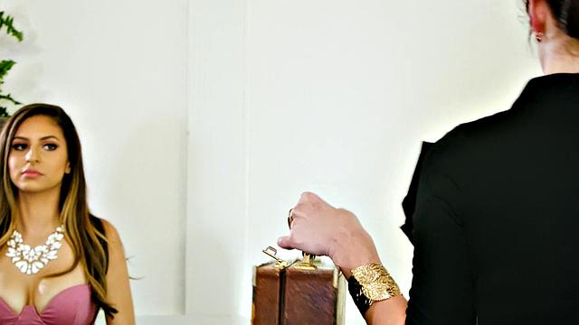 Watch Devil Wears Nada: An XXX Parody Part 2: Hot Blonde MILF in High Heels Gets Nailed in the Office