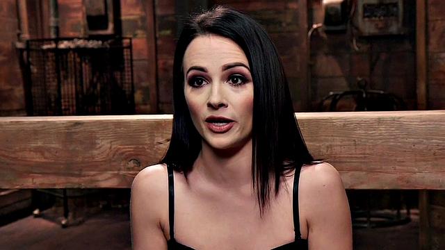 Deepthroating babe whipped in 3way by master cock