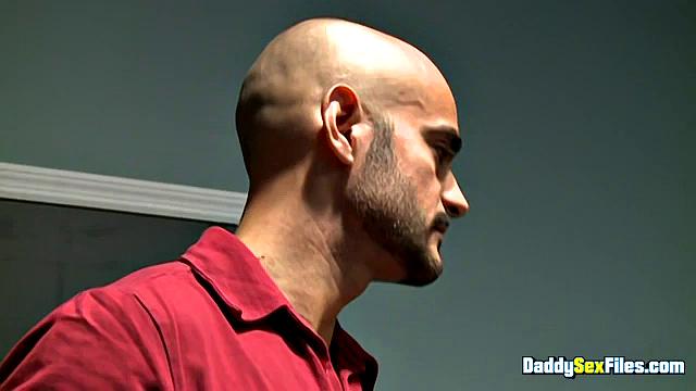 Два папика и братан! - Майк Чамберс, Тони Даззл и Джастин Бил