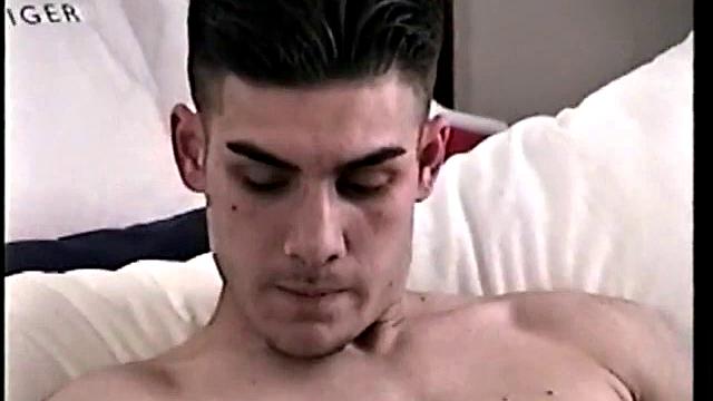 Straight Boy Gets Blown