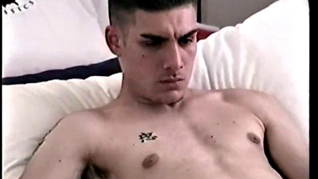 Straight Boy Gets Blown