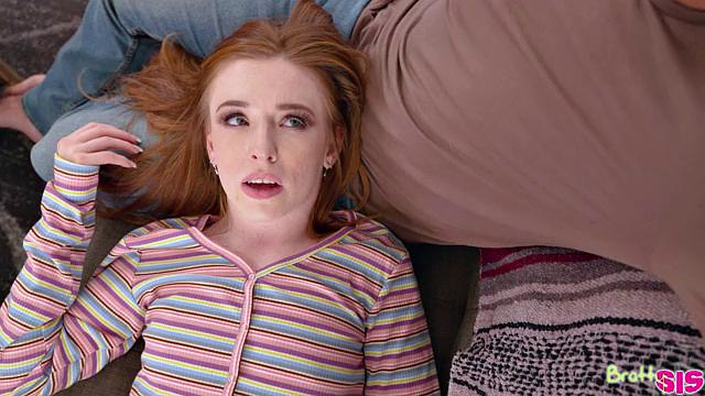 Do My Boobies Fit This Bra? - S22:E2