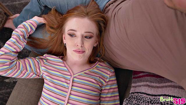 Do My Boobies Fit This Bra? - S22:E2