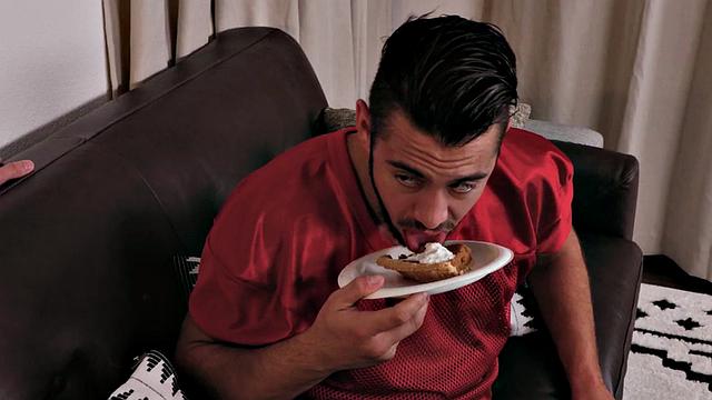 Inked jock bred by hairy stepbro after giving head