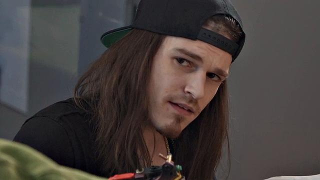 Dominant with long hair barebacks twink at massage