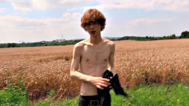 Str8 Euro twink barebacked outdoor in pickup POV