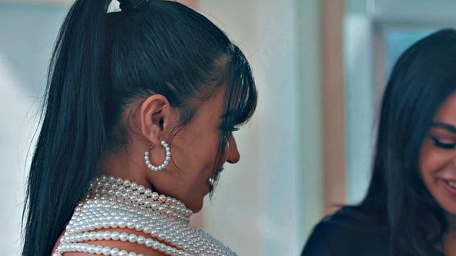 Ева Максим устраивает жаркую трахню с Саммер Кол прямо на фотосессии