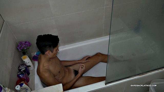 Our featured solo boy of the week is a Latin boy who decides to get naked in the bath tub.