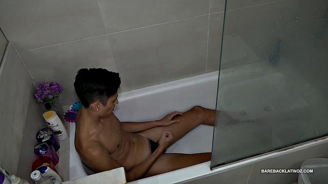 Our featured solo boy of the week is a Latin boy who decides to get naked in the bath tub.