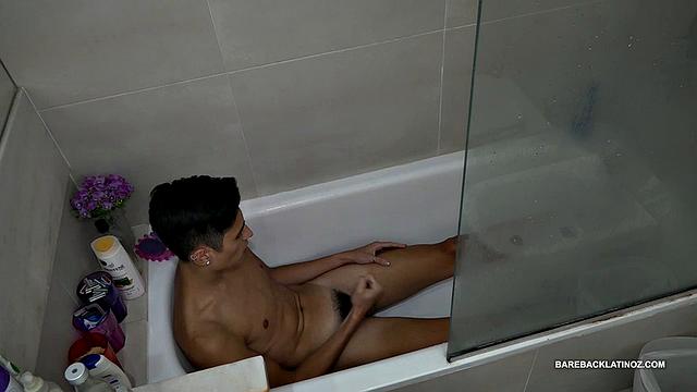 Our featured solo boy of the week is a Latin boy who decides to get naked in the bath tub.