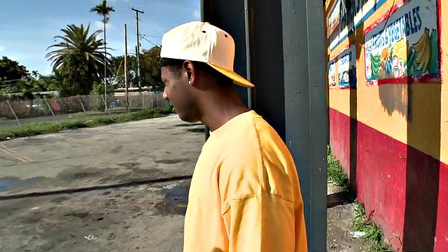 Pulled amateur Nubian fucked outdoor in public