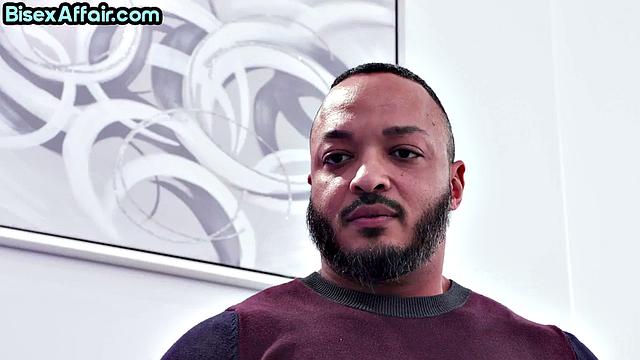 Horny 21yo babe licked in BI 3way