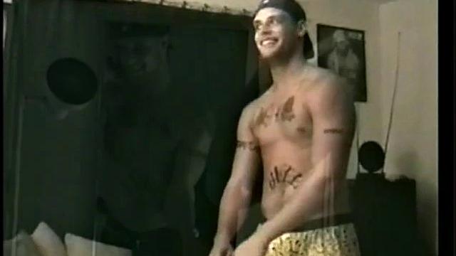 Sraight Boy Buzz Blows Vince