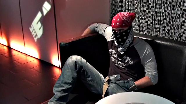 bottom stud gets banged in 3some after BJ.