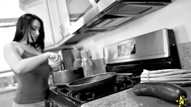 Anal Addiction - S1:E5