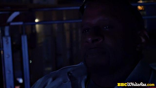 2 sexy sluts get analfucked by dude