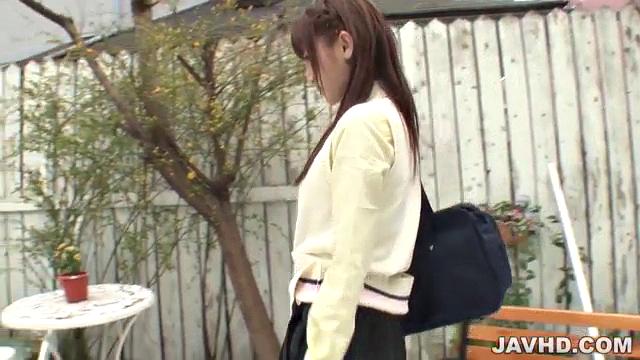 制服美女愛沢かりん～野外トビッコデート～