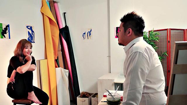 Bad models for a painter and then get him hard so she fucks