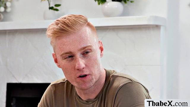 Транс-няня трахается с пасынком босса