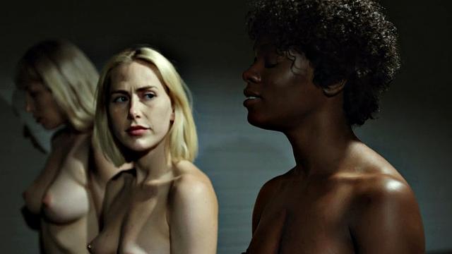 Lesbian inmate pussylicks doctor in prison hospital