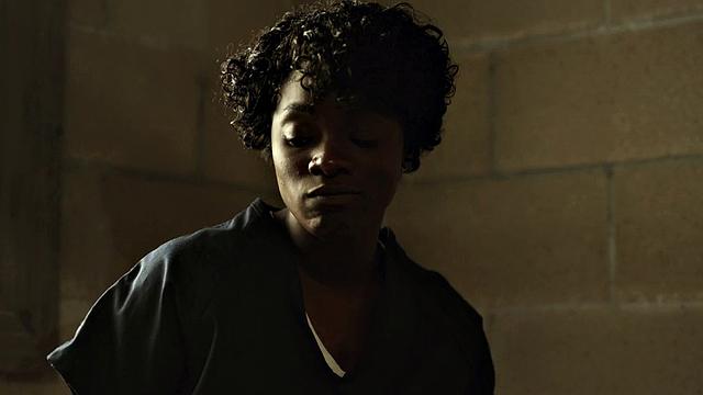 Lesbian inmate pussylicks doctor in prison hospital