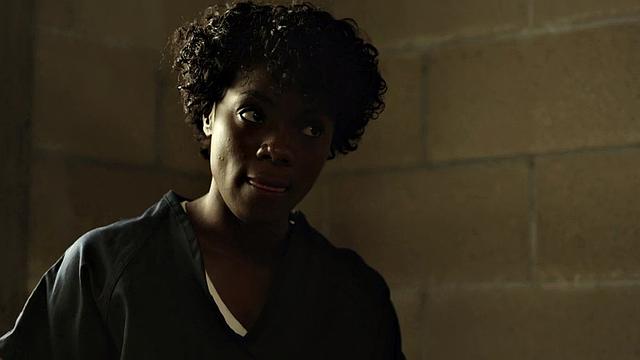 Lesbian inmate pussylicks doctor in prison hospital