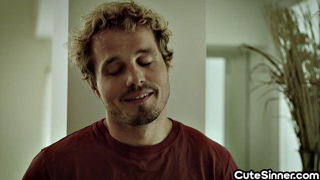 Stunnig bae gets pussylicking by BF